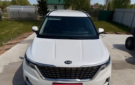KIA Carnival, 2021 год, 3 900 000 рублей, 10 фотография
