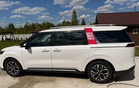 KIA Carnival, 2021 год, 3 900 000 рублей, 5 фотография