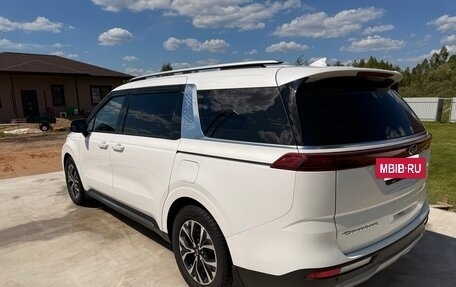 KIA Carnival, 2021 год, 3 900 000 рублей, 6 фотография