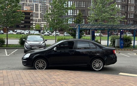Volkswagen Jetta VI, 2009 год, 950 000 рублей, 20 фотография
