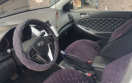 Hyundai Solaris II рестайлинг, 2015 год, 1 150 000 рублей, 3 фотография