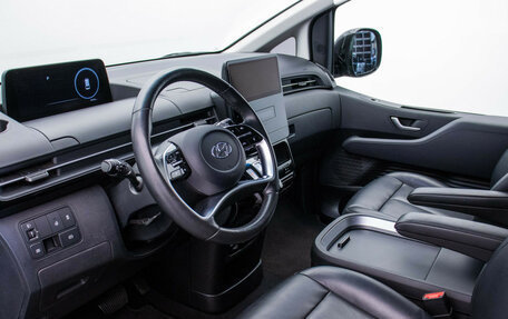 Hyundai Staria, 2021 год, 5 480 000 рублей, 7 фотография