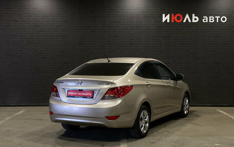 Hyundai Solaris II рестайлинг, 2013 год, 730 000 рублей, 5 фотография