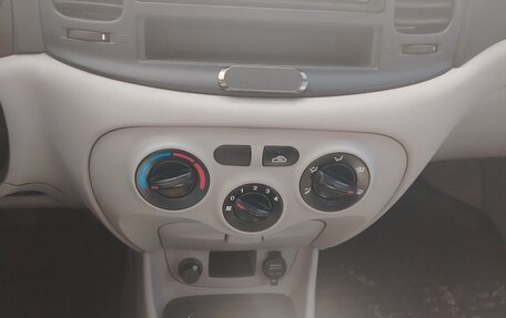 Hyundai Verna II, 2007 год, 300 000 рублей, 12 фотография