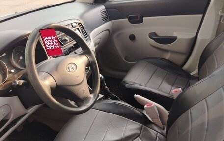 Hyundai Verna II, 2007 год, 300 000 рублей, 3 фотография