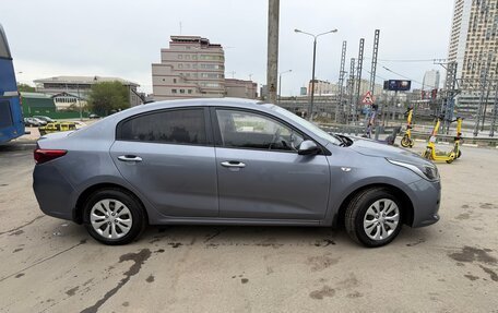 KIA Rio III рестайлинг, 2017 год, 1 350 000 рублей, 2 фотография