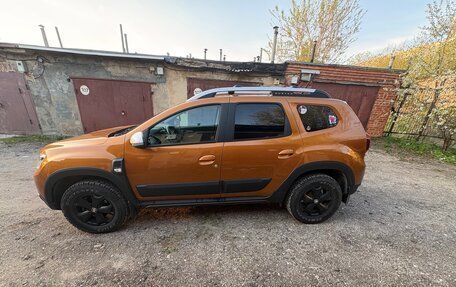 Renault Duster, 2021 год, 2 300 000 рублей, 3 фотография