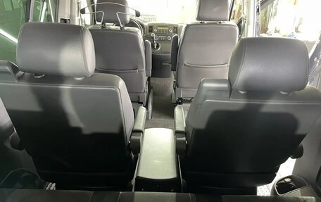 Volkswagen Multivan T5, 2008 год, 2 715 000 рублей, 30 фотография