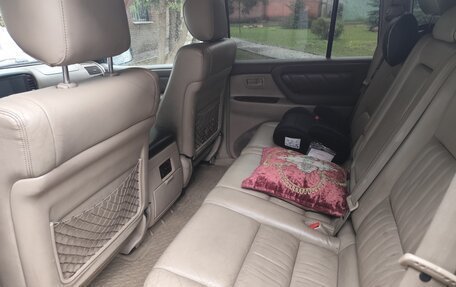 Toyota Land Cruiser 100 рестайлинг 2, 1999 год, 1 250 000 рублей, 18 фотография
