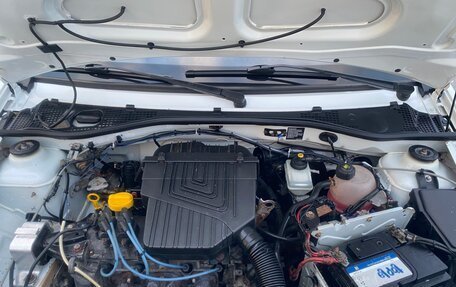 Renault Logan I, 2015 год, 340 000 рублей, 11 фотография