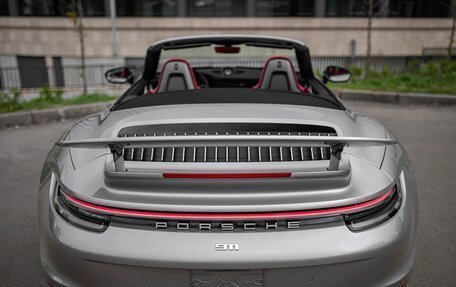 Porsche 911, 2023 год, 27 700 000 рублей, 6 фотография