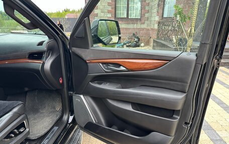Cadillac Escalade IV, 2015 год, 2 950 000 рублей, 8 фотография