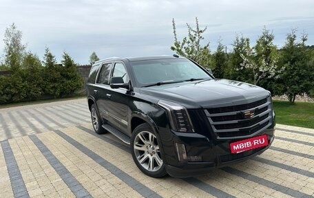 Cadillac Escalade IV, 2015 год, 2 950 000 рублей, 2 фотография