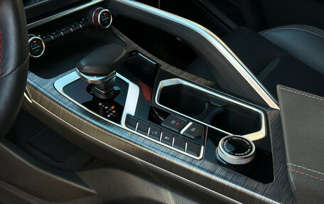 Geely Tugella FY11, 2023 год, 3 000 000 рублей, 19 фотография