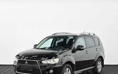 Mitsubishi Outlander III рестайлинг 3, 2010 год, 1 049 000 рублей, 3 фотография
