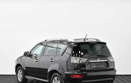 Mitsubishi Outlander III рестайлинг 3, 2010 год, 1 049 000 рублей, 4 фотография