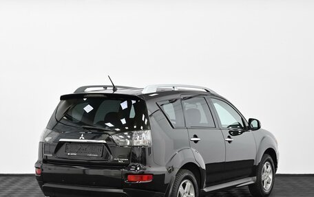 Mitsubishi Outlander III рестайлинг 3, 2010 год, 1 049 000 рублей, 2 фотография