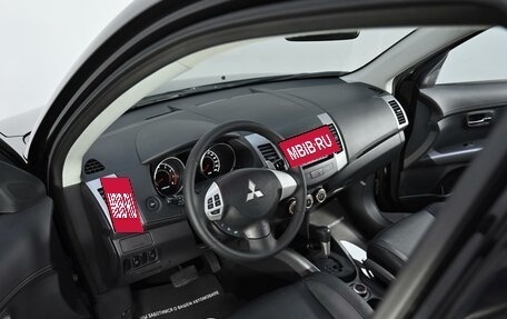 Mitsubishi Outlander III рестайлинг 3, 2010 год, 1 049 000 рублей, 6 фотография