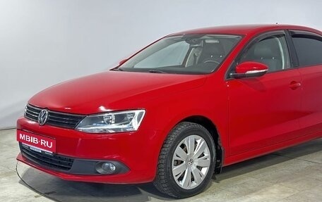 Volkswagen Jetta VI, 2011 год, 950 000 рублей, 13 фотография