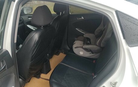 Hyundai Solaris II рестайлинг, 2014 год, 580 000 рублей, 8 фотография