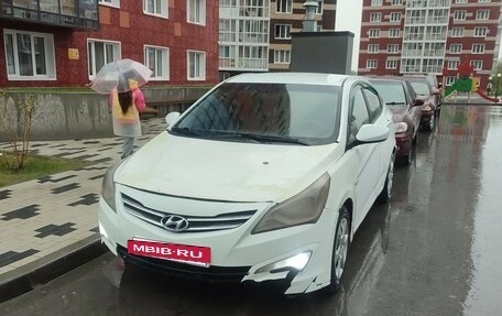Hyundai Solaris II рестайлинг, 2014 год, 580 000 рублей, 5 фотография