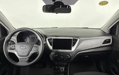 Hyundai Solaris II рестайлинг, 2017 год, 1 259 000 рублей, 15 фотография
