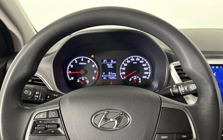 Hyundai Solaris II рестайлинг, 2017 год, 1 259 000 рублей, 12 фотография