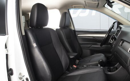Mitsubishi Outlander III рестайлинг 3, 2014 год, 1 390 000 рублей, 5 фотография