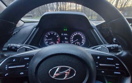 Hyundai Sonata VIII, 2021 год, 2 100 000 рублей, 1 фотография