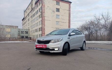 KIA Rio III рестайлинг, 2016 год, 950 000 рублей, 2 фотография