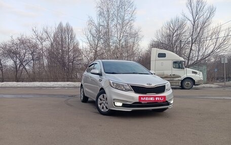 KIA Rio III рестайлинг, 2016 год, 950 000 рублей, 3 фотография