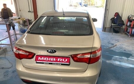 KIA Rio III рестайлинг, 2014 год, 1 150 000 рублей, 34 фотография