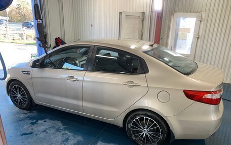 KIA Rio III рестайлинг, 2014 год, 1 150 000 рублей, 36 фотография