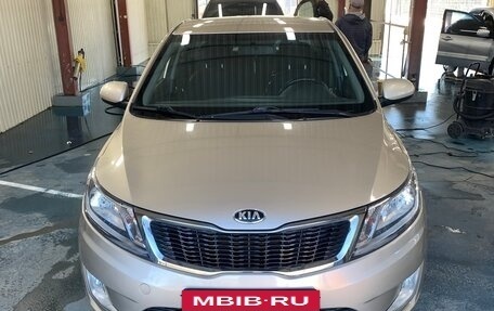 KIA Rio III рестайлинг, 2014 год, 1 150 000 рублей, 39 фотография