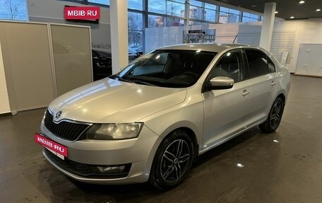 Skoda Rapid I, 2018 год, 1 050 000 рублей, 7 фотография