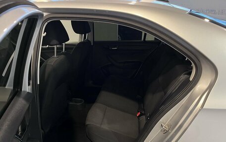 Skoda Rapid I, 2018 год, 1 050 000 рублей, 24 фотография