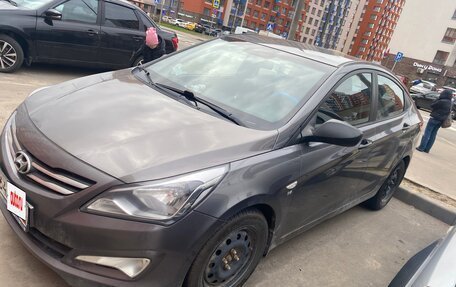 Hyundai Solaris II рестайлинг, 2014 год, 830 000 рублей, 2 фотография