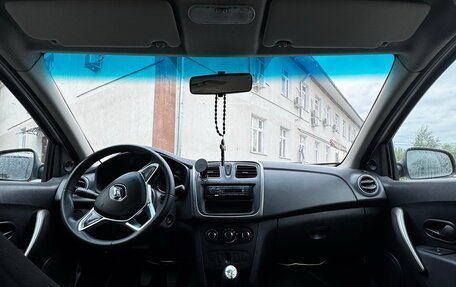 Renault Logan II, 2017 год, 475 000 рублей, 5 фотография