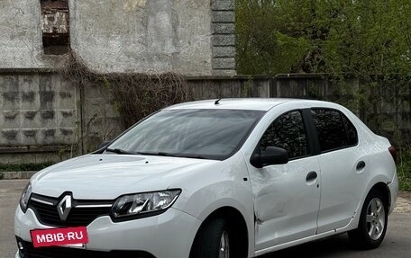 Renault Logan II, 2017 год, 475 000 рублей, 4 фотография