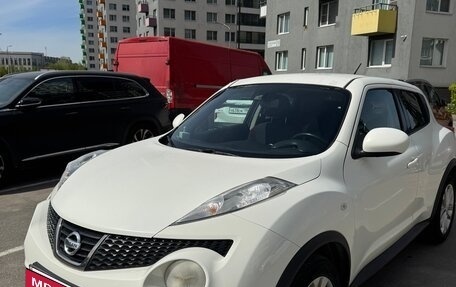 Nissan Juke II, 2012 год, 870 000 рублей, 11 фотография