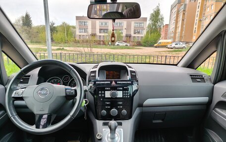 Opel Zafira B, 2011 год, 750 000 рублей, 11 фотография