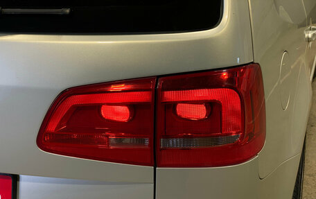 Volkswagen Touran III, 2010 год, 890 000 рублей, 8 фотография