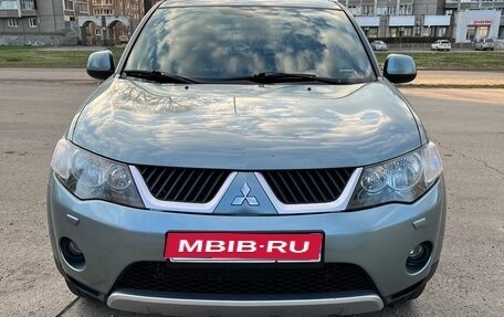 Mitsubishi Outlander III рестайлинг 3, 2008 год, 1 250 000 рублей, 1 фотография