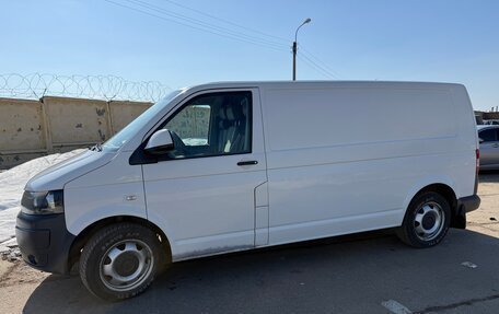 Volkswagen Transporter T5 рестайлинг, 2011 год, 1 200 000 рублей, 2 фотография
