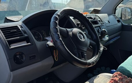 Volkswagen Transporter T5 рестайлинг, 2011 год, 1 200 000 рублей, 11 фотография