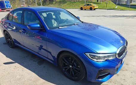 BMW 3 серия, 2019 год, 3 000 000 рублей, 15 фотография