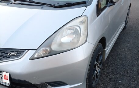 Honda Fit III, 2010 год, 665 000 рублей, 2 фотография
