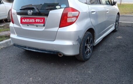 Honda Fit III, 2010 год, 665 000 рублей, 4 фотография
