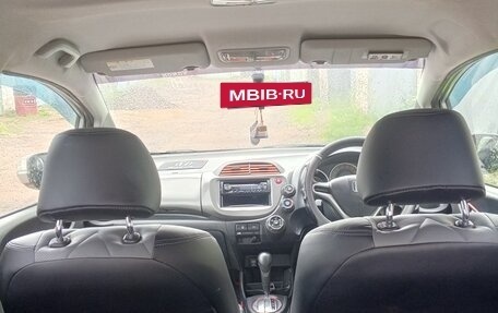 Honda Fit III, 2010 год, 665 000 рублей, 5 фотография