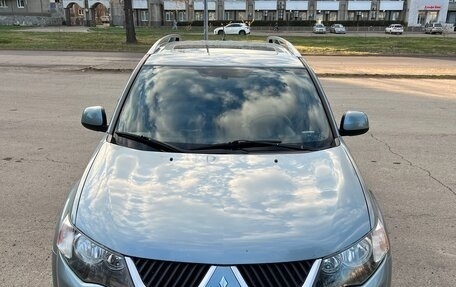 Mitsubishi Outlander III рестайлинг 3, 2008 год, 1 250 000 рублей, 2 фотография